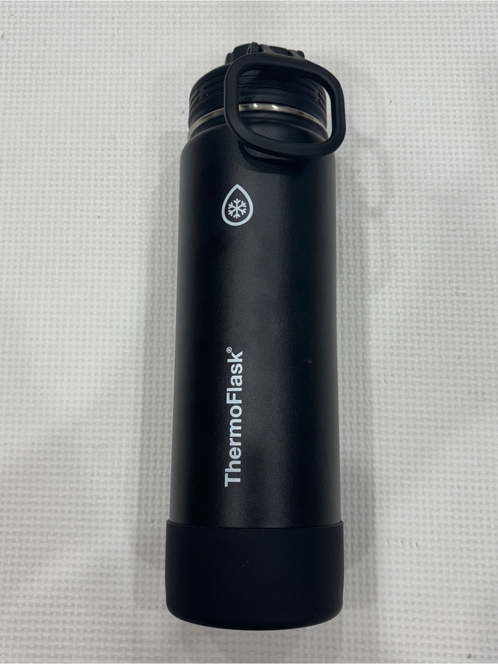Thermoflask Water Bottle Insulated Stainless Steel 24oz Black W Silicone Base